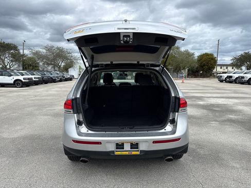 Used 2013 Lincoln MKX FWD image 27