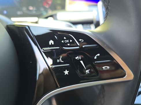 Certified 2025 Mercedes-Benz S 580e 4MATIC Sedan image 18