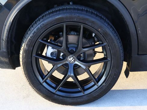 Used 2021 Alfa Romeo Stelvio Sprint w/ Nero Edizione image 8