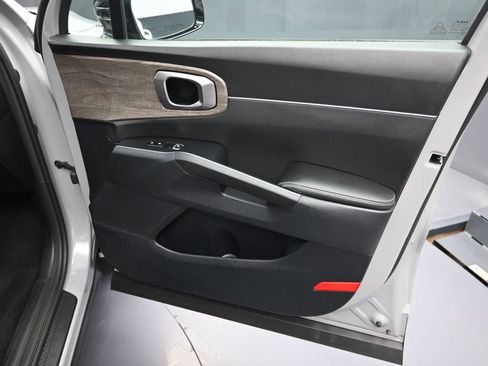 Certified 2023 Kia Sorento S AWD/4WD image 37