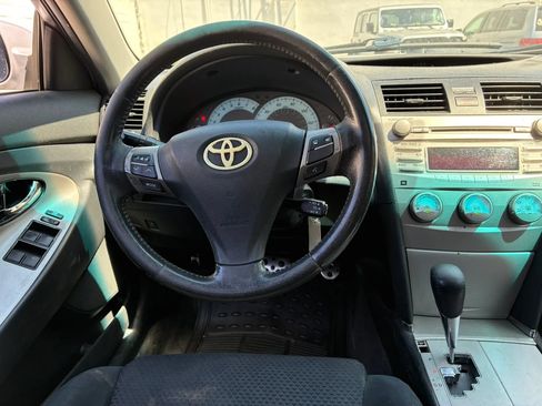 Used 2011 Toyota Camry SE w/ SE Extra-Value Pkg #1 FWD image 34