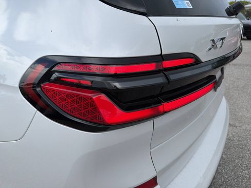 New 2027 BMW X7 xDrive40i w/ Executive Package AWD/4WD image 11