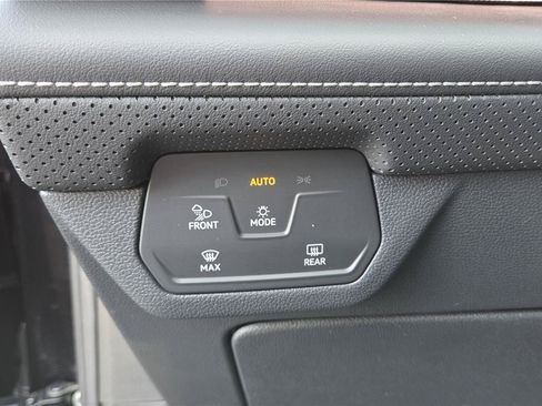 New 2026 Volkswagen Atlas SEL Premium R-Line AWD/4WD image 15