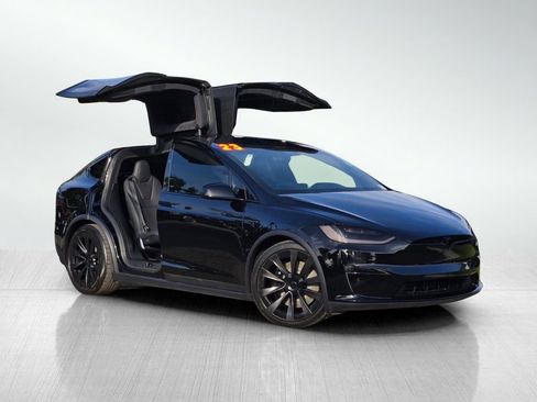 Used 2023 Tesla Model X Plaid AWD/4WD image 2