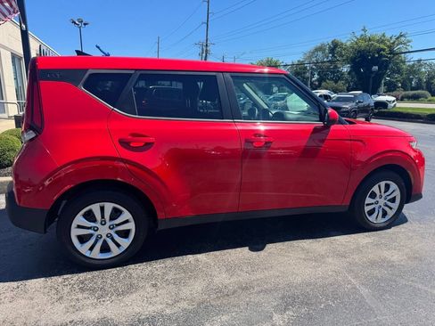 Used 2020 Kia Soul LX FWD image 6