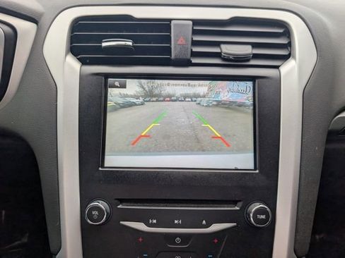 Used 2014 Ford Fusion SE image 14