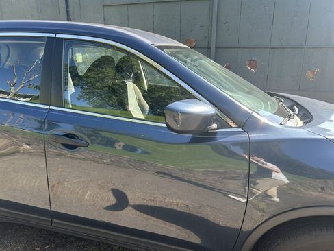 Used 2016 Nissan Rogue S AWD/4WD image 20