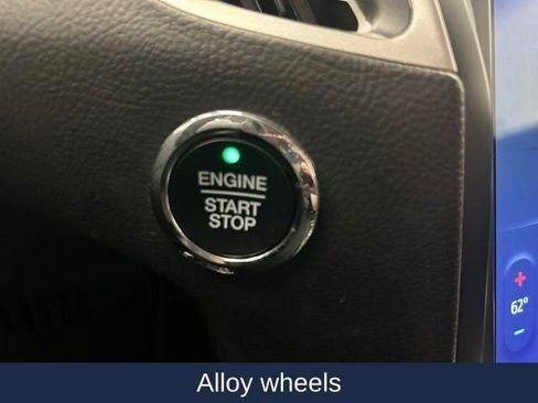 Used 2023 Ford Edge SEL image 41