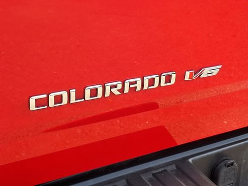 Used 2017 Chevrolet Colorado W/T w/ Custom Special Edition image 29