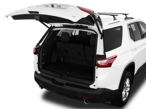 Used 2023 Chevrolet Traverse LT AWD/4WD image 7