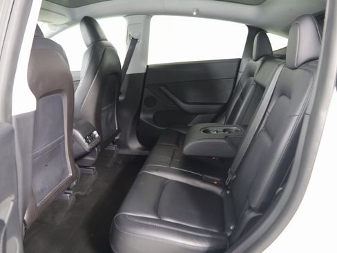 Used 2021 Tesla Model Y Long Range image 48
