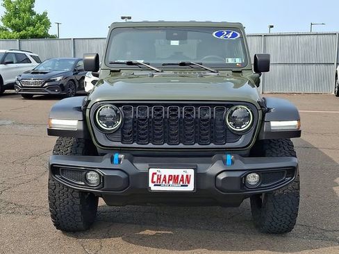 Used 2024 Jeep Wrangler Unlimited AWD/4WD image 2