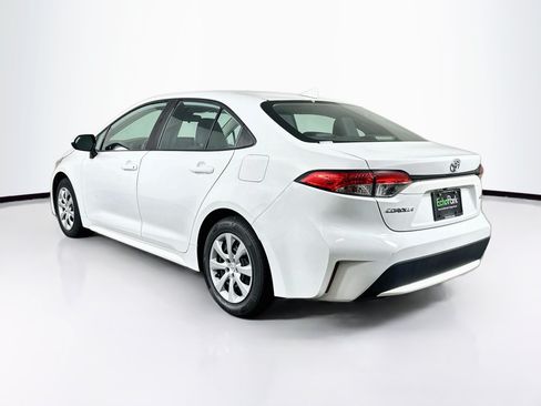 Used 2022 Toyota Corolla LE FWD image 5