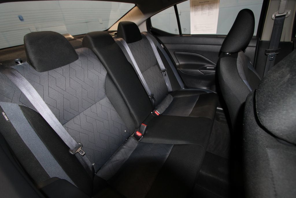 Used 2025 Nissan Versa SV FWD image 20