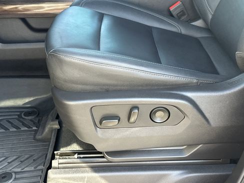 Certified 2025 Chevrolet Silverado 1500 RST AWD/4WD image 10