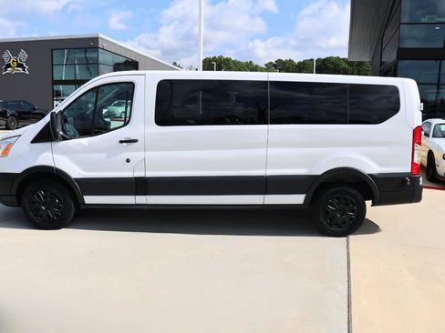 Used 2016 Ford Transit 350 XLT image 2