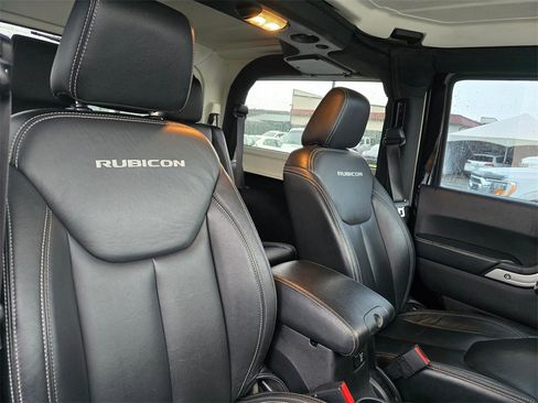 Used 2016 Jeep Wrangler Rubicon image 4