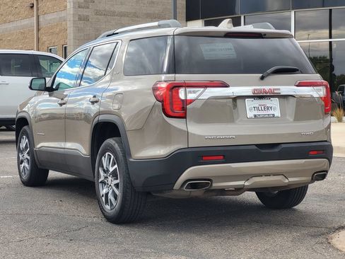 Used 2023 GMC Acadia SLT AWD/4WD image 5