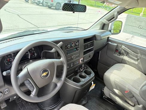 New 2026 Chevrolet Express 2500 w/ Driver Convenience Package RWD image 17