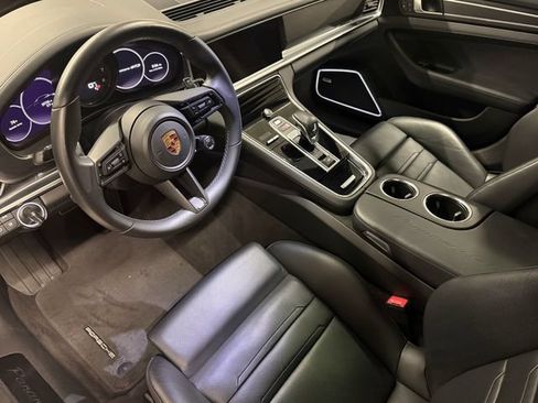 Certified 2022 Porsche Panamera GTS AWD/4WD image 4