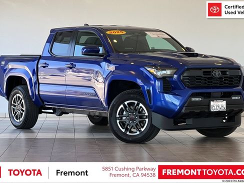 Certified 2025 Toyota Tacoma TRD Sport AWD/4WD image 1