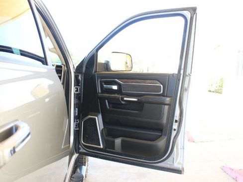 Used 2019 RAM 2500 Laramie image 28