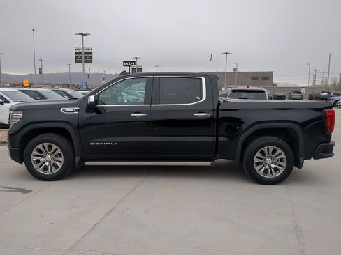 Used 2022 GMC Sierra 1500 Denali image 3