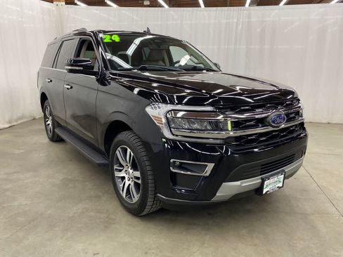 Used 2024 Ford Expedition Limited AWD/4WD image 8