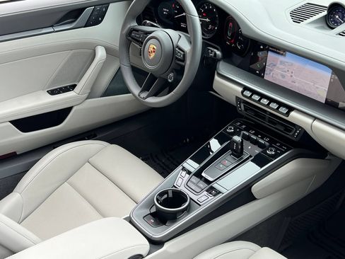 Used 2023 Porsche 911 Carrera RWD image 16