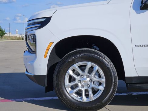 New 2026 Chevrolet Suburban LT w/ Comfort Package RWD image 11