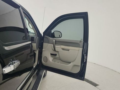 Used 2012 Chevrolet Silverado 1500 LT RWD image 24