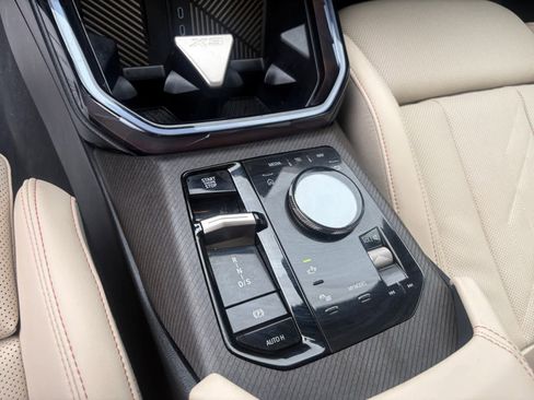 Used 2025 BMW X3 xDrive30 AWD/4WD image 16