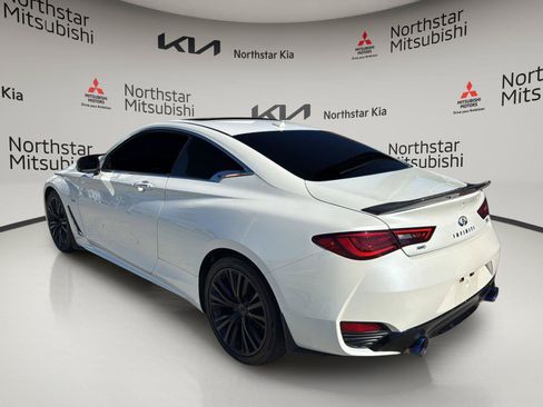 Used 2019 INFINITI Q60 3.0t Luxe w/ Essential Package AWD/4WD image 3