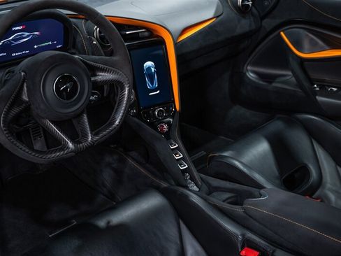 Used 2019 McLaren 720S Performance RWD image 43