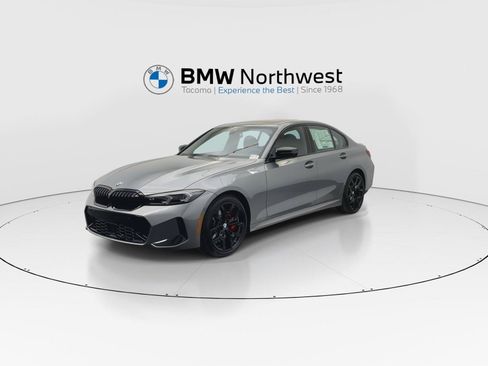 New 2026 BMW 330i xDrive Sedan w/ M Sport Package AWD/4WD image 9