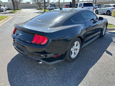 Used 2022 Ford Mustang Coupe image 6