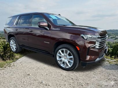 Used 2023 Chevrolet Tahoe High Country w/ Premium Package 2