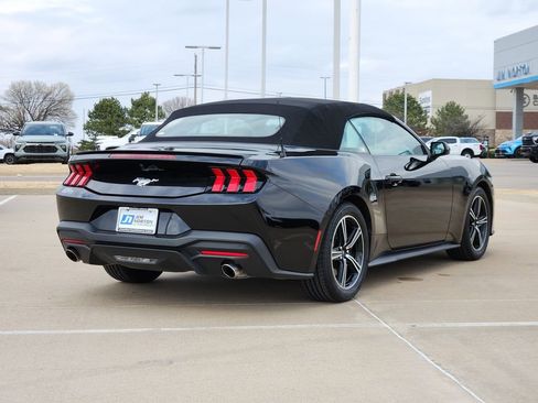 Used 2024 Ford Mustang Premium image 9