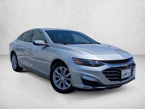 Used 2019 Chevrolet Malibu LT FWD image 3