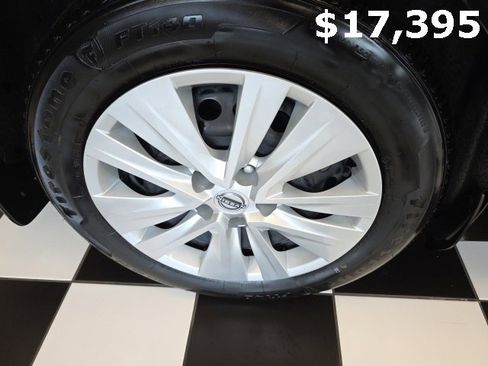 Used 2024 Nissan Sentra S image 31