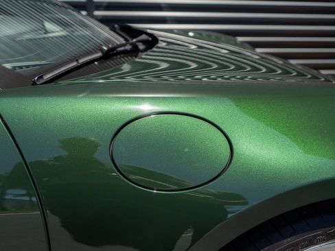 Used 2026 Porsche 911 Carrera RWD image 16
