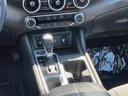 Used 2025 Nissan Sentra SV image 17