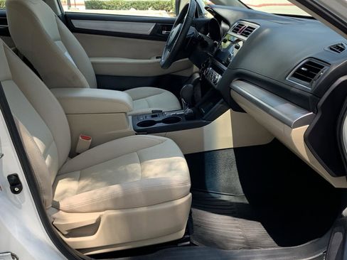 Used 2017 Subaru Legacy 2.5i Premium image 29