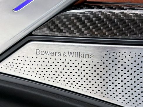 Used 2023 BMW X6 M50i w/ Executive Package image 14