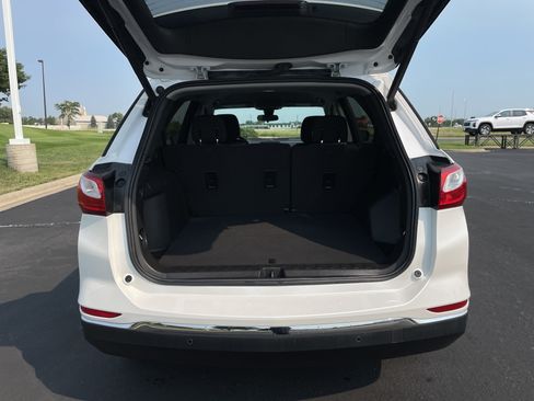 Used 2020 Chevrolet Equinox LT FWD image 22