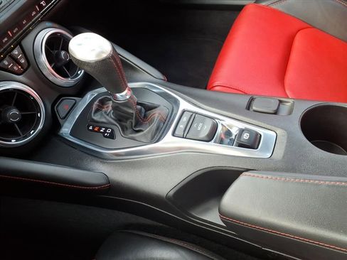 Used 2018 Chevrolet Camaro LT image 26