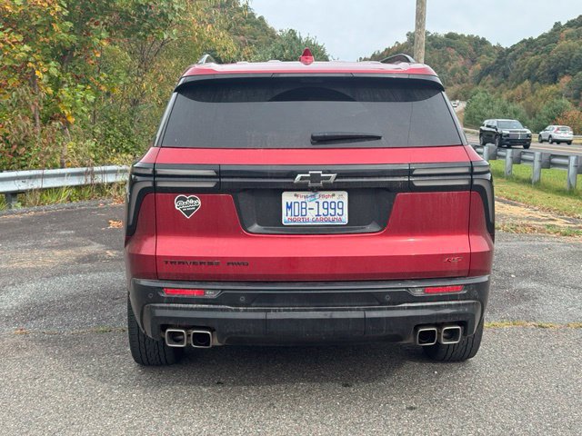 Used 2024 Chevrolet Traverse RS w/ LPO, Floor Liner Package AWD/4WD image 6