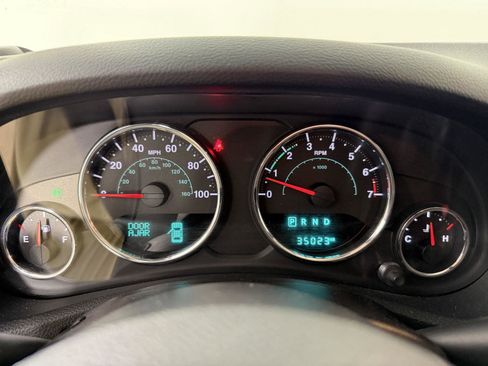 Used 2016 Jeep Wrangler Sport AWD/4WD image 21