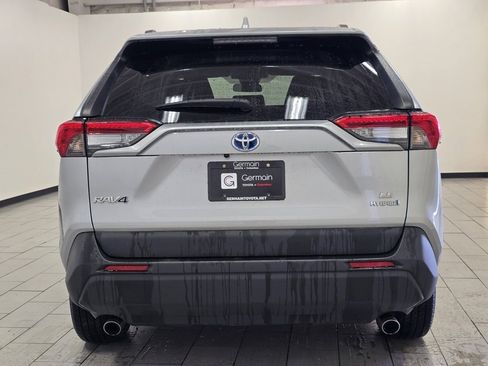 Used 2021 Toyota RAV4 LE image 13