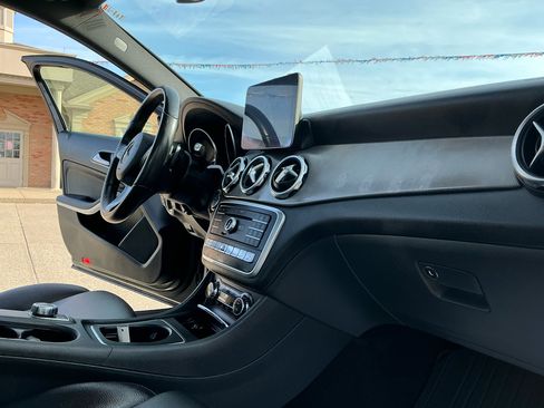 Used 2020 Mercedes-Benz GLA 250 GLA 250 4MATIC SUV image 28